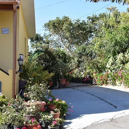 Casa Rosa Apartment *
